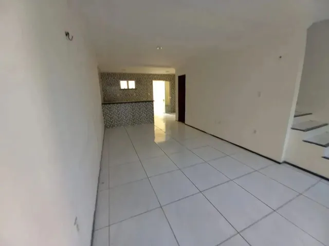 Imagem 3: Vendo Duplex com 03 Quartos no Bairro Maraponga, Próx Ao Colégio Provecto