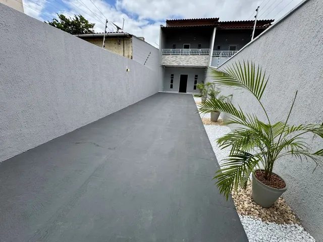 Imagem: Casa com 6 Vagas, 3 Quartos, 1 Quadra da