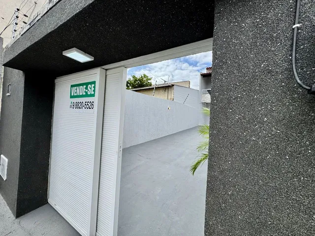 Imagem 8: Casa com 6 Vagas, 3 Quartos, 1 Quadra da Av. Godofredo Maciel