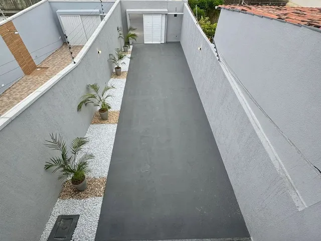 Imagem 3: Casa com 6 Vagas, 3 Quartos, 1 Quadra da Av. Godofredo Maciel