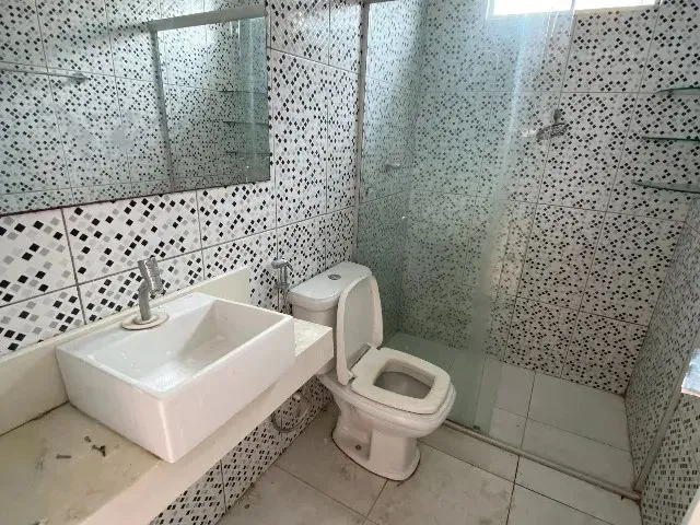 Imagem 13: Casa com Três Quartos Sendo Um Suíte - Jóquei - 108M²