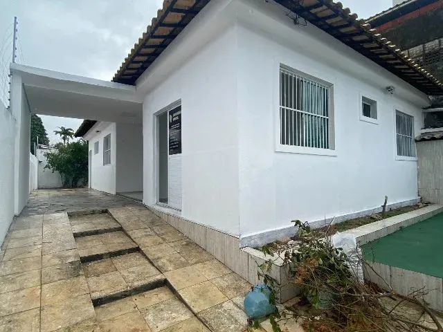 Imagem 10: Casa com Três Quartos Sendo Um Suíte - Jóquei - 108M²
