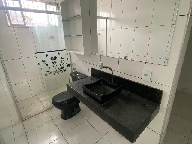 Imagem 2: Casa com Três Quartos Sendo Um Suíte - Jóquei - 108M²