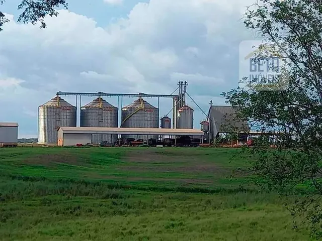 Imagem: Fazenda/Sítio/Chácara para Venda com 112210000