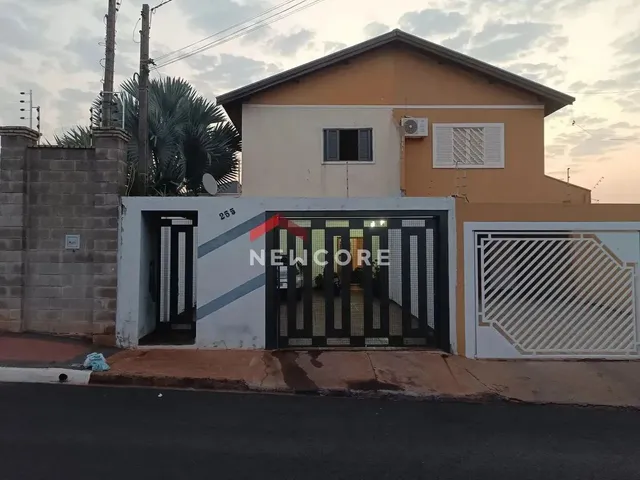Imagem: Casa em Avenida Professor José Clozel