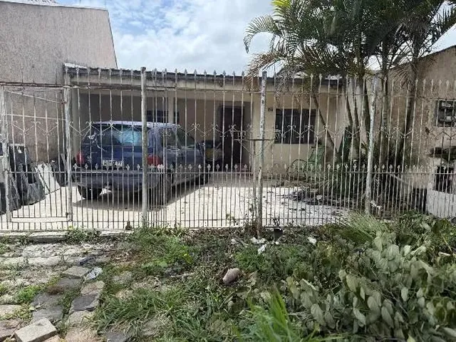 Imagem: Casa de Leilão em Alto Boqueirao / Curitiba