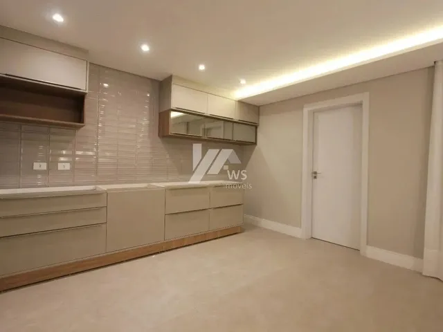 Imagem 9: Casa com 3 Suítes e Amplo Terraço