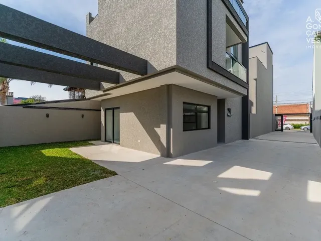 Imagem: Casa em Condomínio, 03 Suítes, 02 Vagas