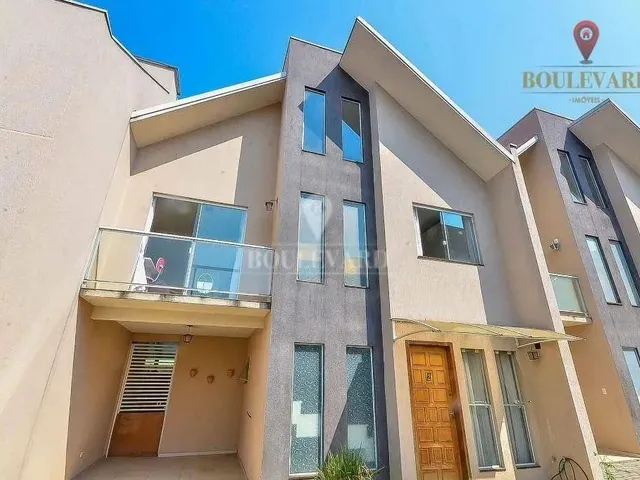 Imagem: Sobrado Triplex no Residencial Kost, com