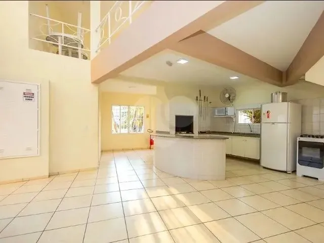 Imagem 3: Sobrado para Venda Possui 96 Metros Quadrados com 2 Quartos em Boqueirão - Curitiba - Pr
