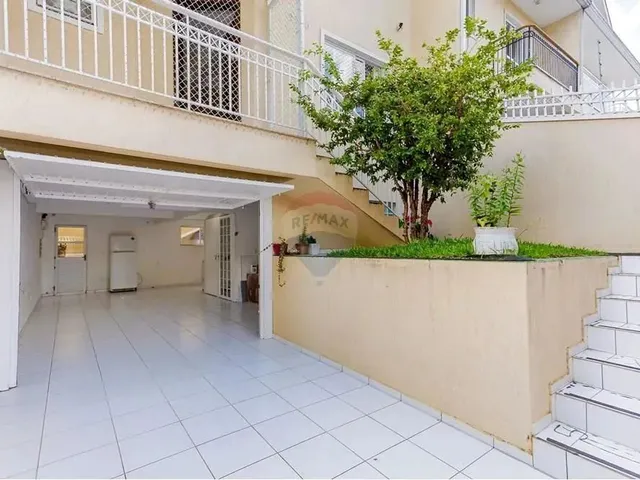 Imagem 8: Sobrado Triplex com 205M² - 3 Quartos ( 1 Suíte com Sacada ) com Quintal e Amplo