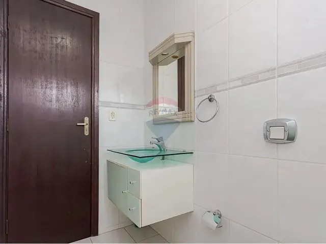 Imagem 3: Sobrado Triplex com 205M² - 3 Quartos ( 1 Suíte com Sacada ) com Quintal e Amplo