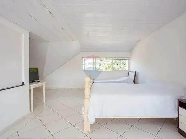 Imagem 12: Sobrado Triplex com 205M² - 3 Quartos ( 1 Suíte com Sacada ) com Quintal e Amplo