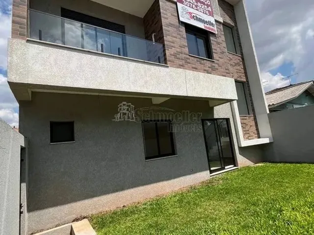 Imagem 1: Sobrado com 3 Quartos À Venda por R$ 770000.00, 129.63 M2 - Boqueirao - Curitiba/Pr