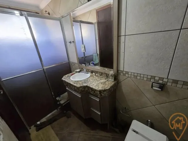 Imagem 6: Sobrado com 4 Quartos À Venda por R$ 1090000.00, 208.00 M2 - Hauer - Curitiba/Pr