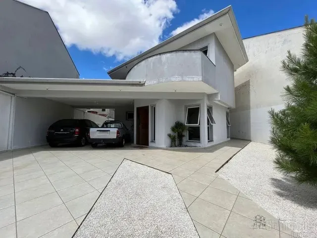 Imagem: Casa Residencial com 3 Quartos À Venda