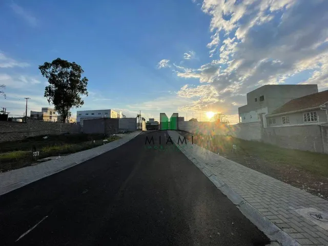 Imagem 14: Sobrado com 3 Dormitórios À Venda, 167 M² por R$ 750.000,00 - Xaxim - Curitiba/Pr