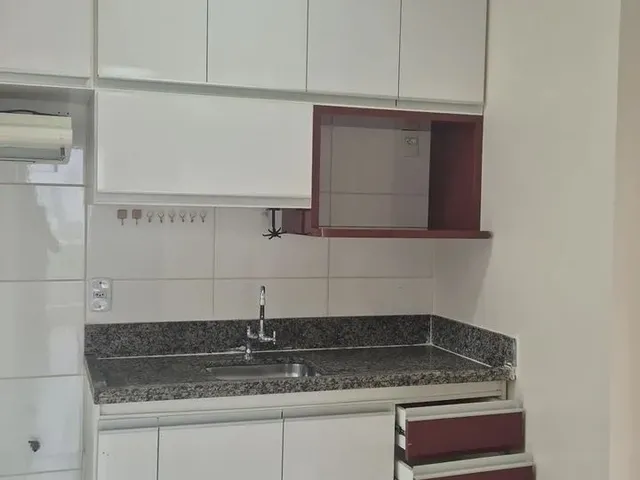 Imagem: O apartamento possui 2 Dormitórios, 1 Banheiro, 1 Vaga na