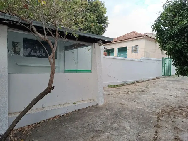 Imagem 6: Aluguel de Casa Comercial com Estacionamento Centro de Montes Claros