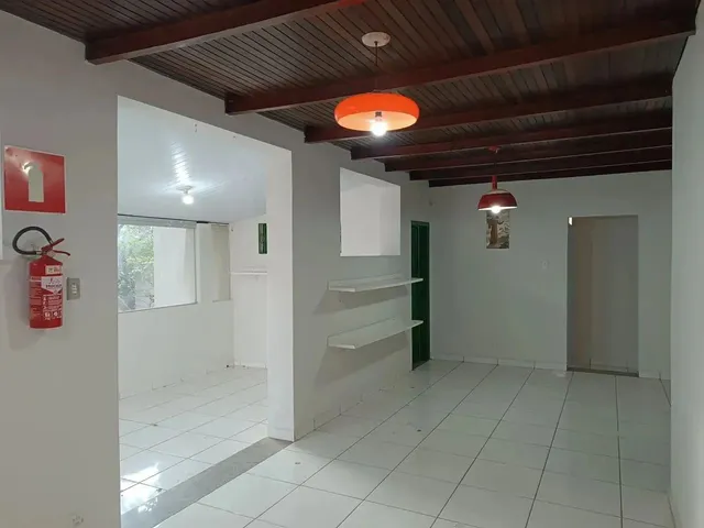 Imagem 11: Aluguel de Casa Comercial com Estacionamento Centro de Montes Claros
