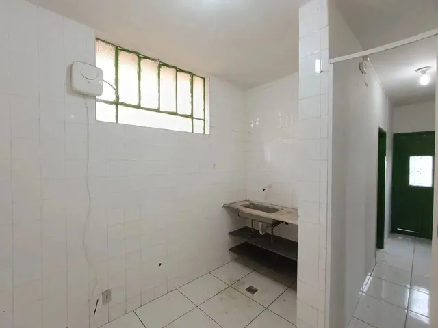 Imagem 2: Aluguel de Casa Comercial com Estacionamento Centro de Montes Claros