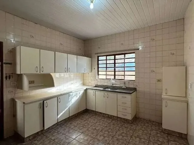 Imagem 9: Casa À Venda em Ibiporã, Centro, com 3 Quartos, com 98 M²