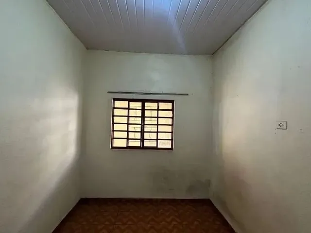 Imagem 4: Casa À Venda em Ibiporã, Centro, com 3 Quartos, com 98 M²