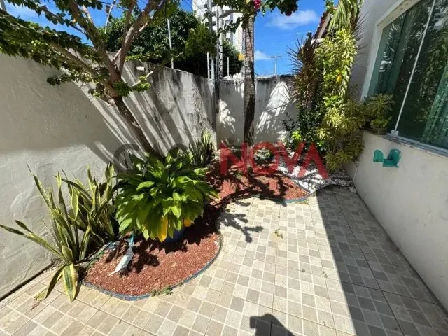 Imagem 2: Casa Ampla 2 Pavimentos para Comercio na Farolândia