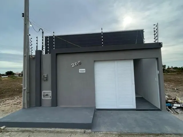 Imagem 2: Casa com Tres Quartos Sendo Um Suíte - 90M²