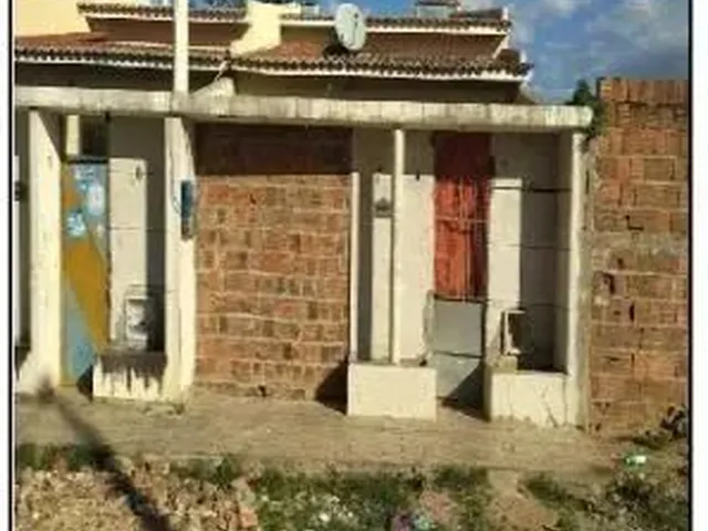 Imagem: A casa possui 3 Dormitórios, 1 Banheiro, 146m² de Área,