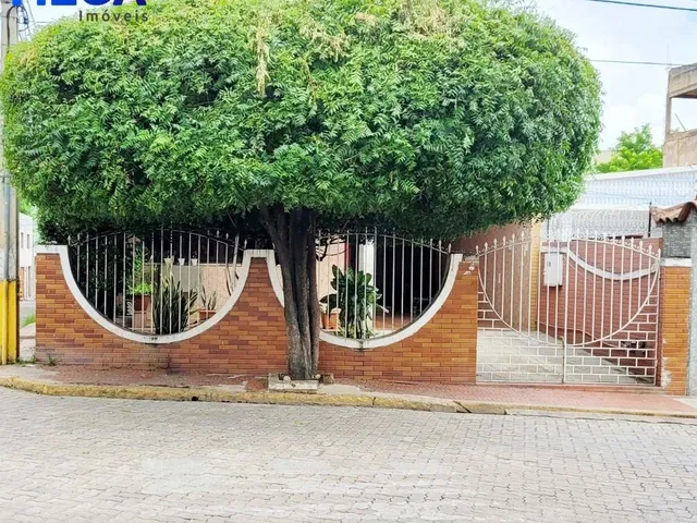 Imagem: Casa com 7 Dormitórios À Venda, 580 M²