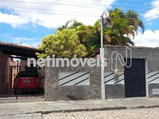 Imagem 1: Casa Mobiliada com 4 Quartos no Conjunto Centenário - para Venda Ou Aluguel
