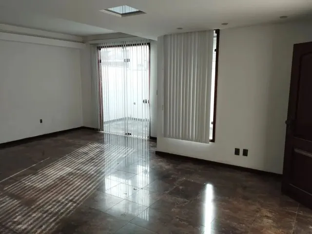 Imagem 5: Casa de Rua Disponivel para Aluguel - Centro