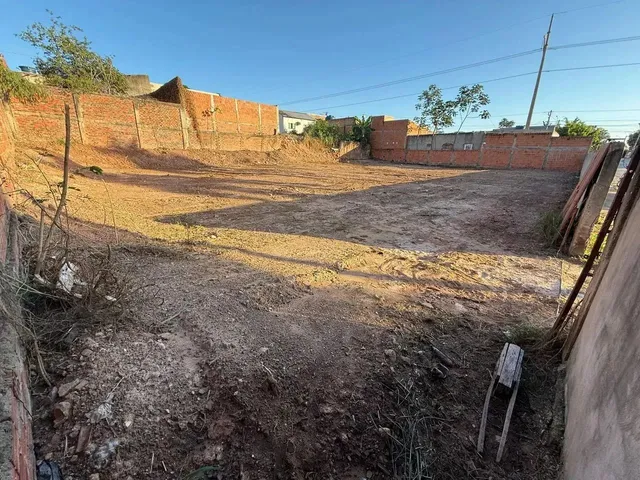 Imagem: O terreno possui 1.000m² de Área e está localizado em
