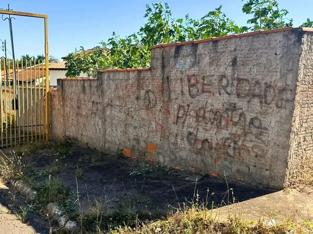 Imagem 5: Terreno em Rua Fechada no santa Cruz