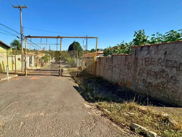 Imagem 7: Terreno em Rua Fechada no santa Cruz