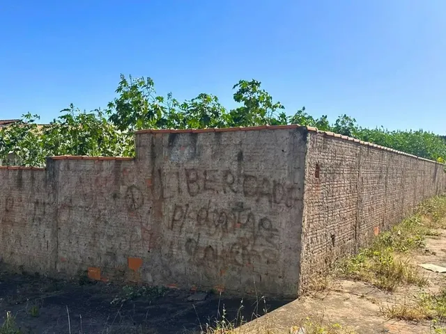 Imagem 4: Terreno em Rua Fechada no santa Cruz