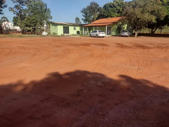 Imagem: Terreno para Aluguel Possui 4560 M², 47X