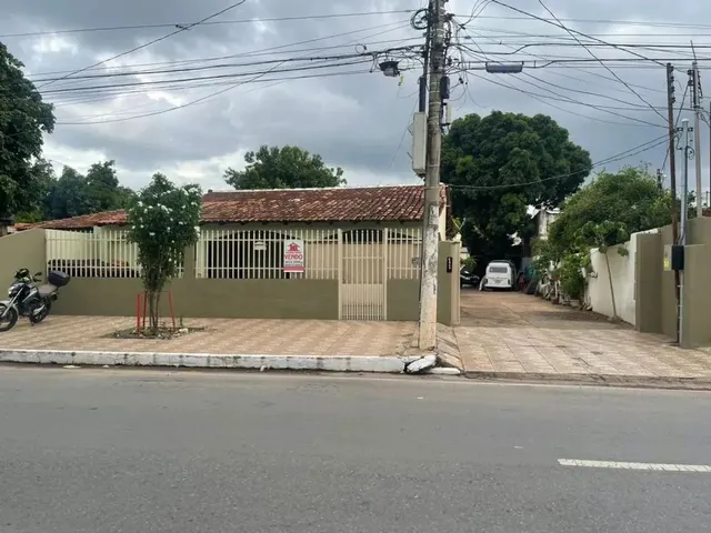Imagem 1: Terreno com Casa a Venda Av Tancredo Neves