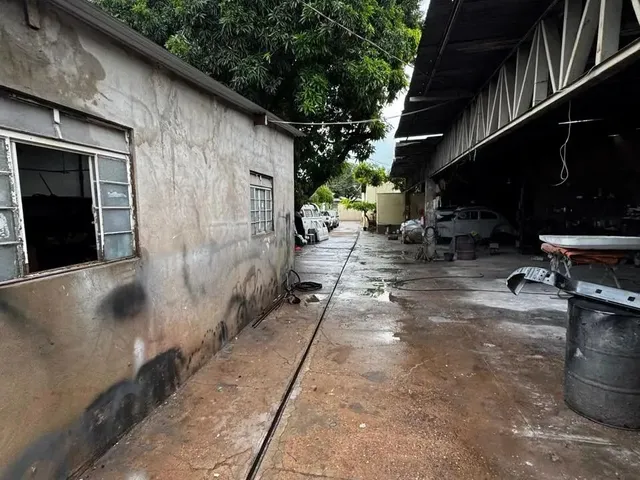 Imagem 8: Terreno com Casa a Venda Av Tancredo Neves