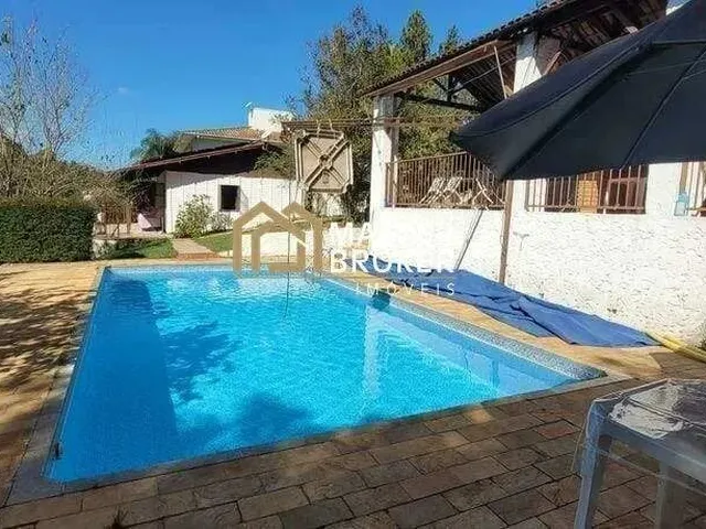 Imagem: Casa de Campo À Venda com 3 Quartos e Lazer