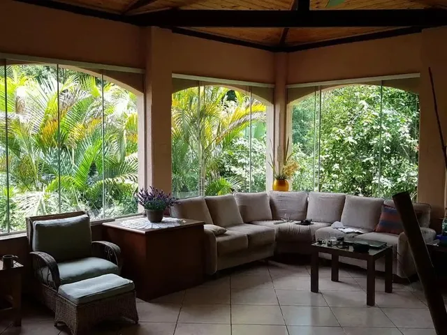 Imagem 9: Compre Casa Campestre em Moeda-Mg - Lindo Pomar com Jabuticaba e Muito Mais!