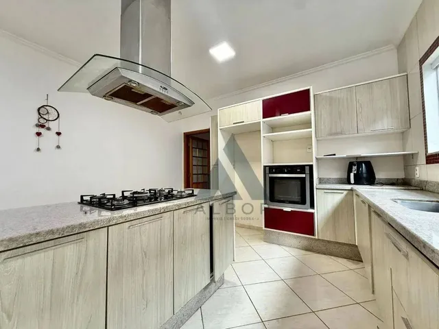 Imagem: Casa com 2 Quartos para Alugar, - Vila Regina