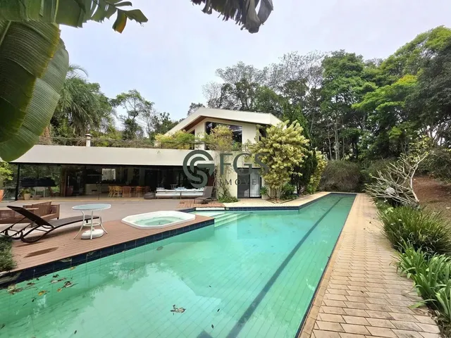 Imagem: Casa com 6 Suítes em Condomínio na Beira