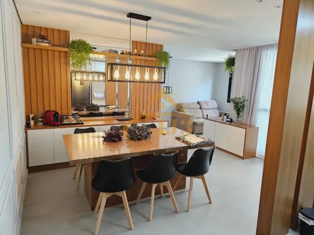 Imagem: O apartamento possui 2 Dormitórios, 2 Banheiros, 2 Vagas