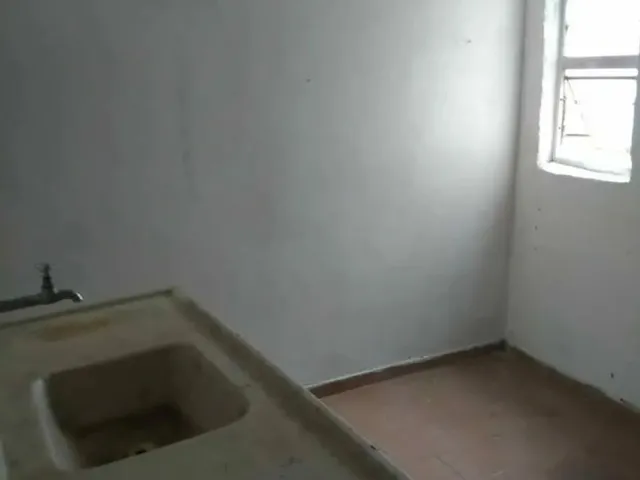 Imagem 2: Kitnet Centro $590 Incluso Agua e Luz