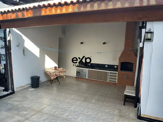 Imagem 10: Casa para Locação 4 Dormitórios Sendo 2 Suítes