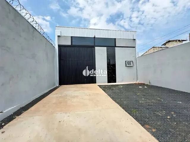 Imagem: Galpão Disponível para Locação no Bairro
