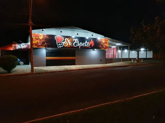 Imagem: Vendo Restaurante / Bar Noturno