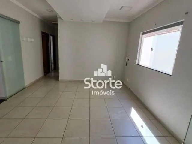 Imagem: Casa com 4 Dormitórios À Venda, 170 M²